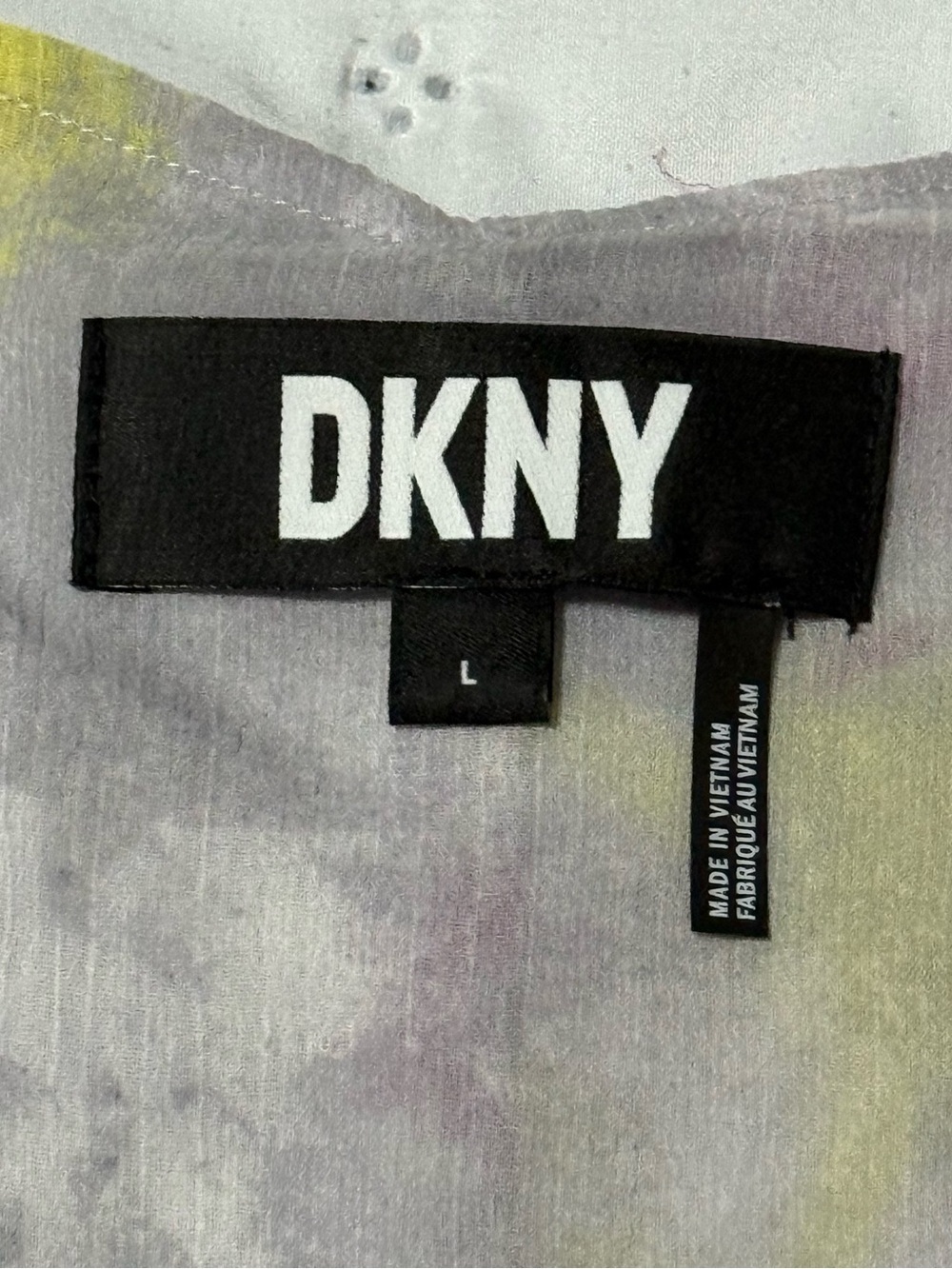 DKNY Sleeveless V-Neck Graffiti-Print Camisole in Multi Colors - Picture 2 of 3